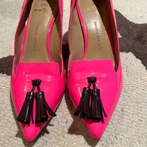 Banana Republic Avila tassle shoe hot pint patent leather size 8.5